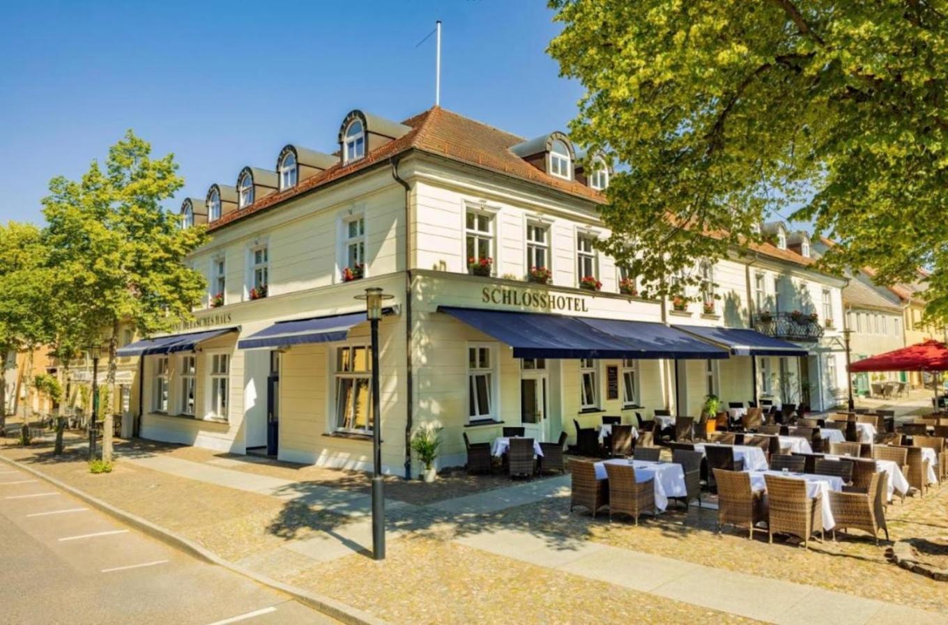 Schlosshotel ラインスベルク エクステリア 写真